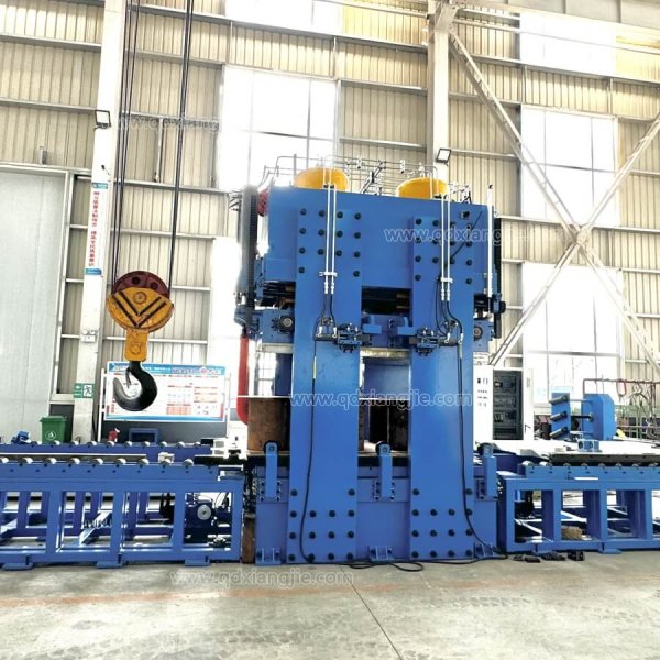 下壓式雙工位硫化機(jī)