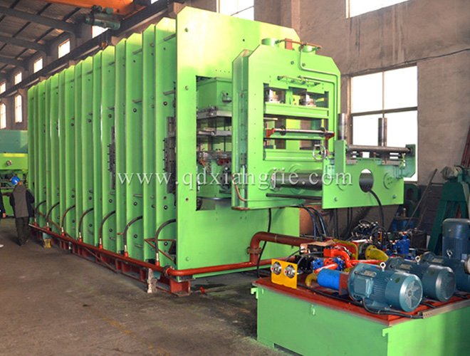 織物輸送帶生產(chǎn)線