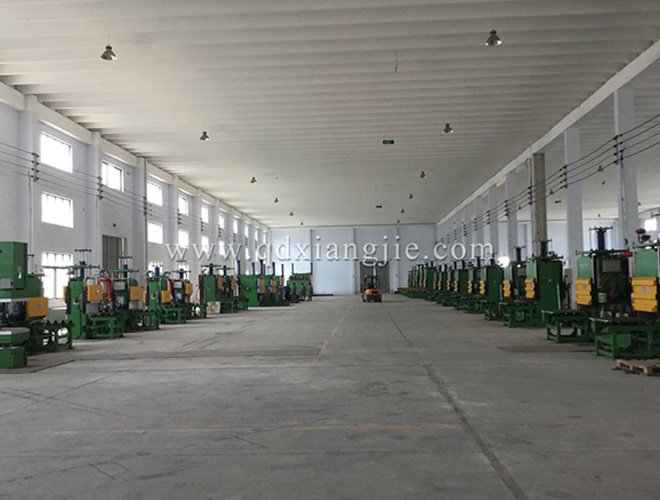 200T-4500T 32臺(tái) 側(cè)板式平板硫化機(jī)