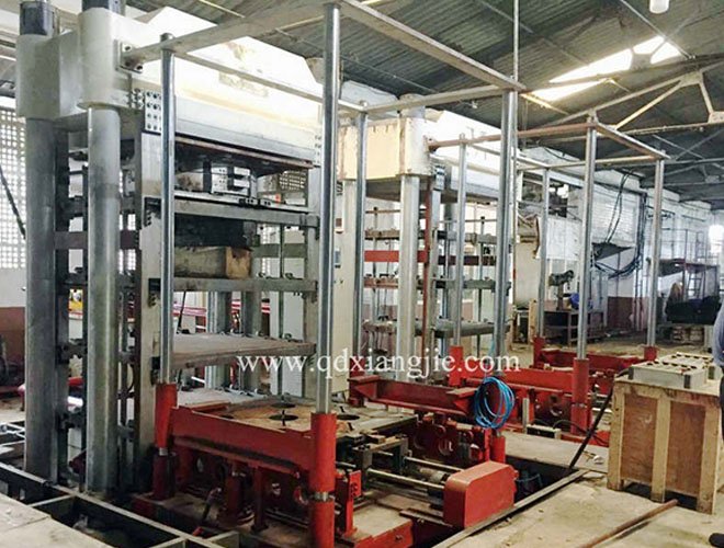 雙聯(lián)實(shí)心胎硫化機(jī)