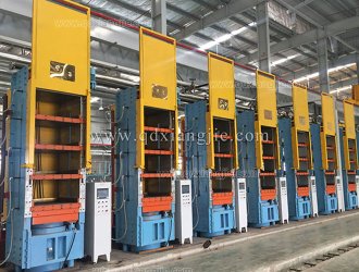 出口 越南 實(shí)心胎硫化機(jī)